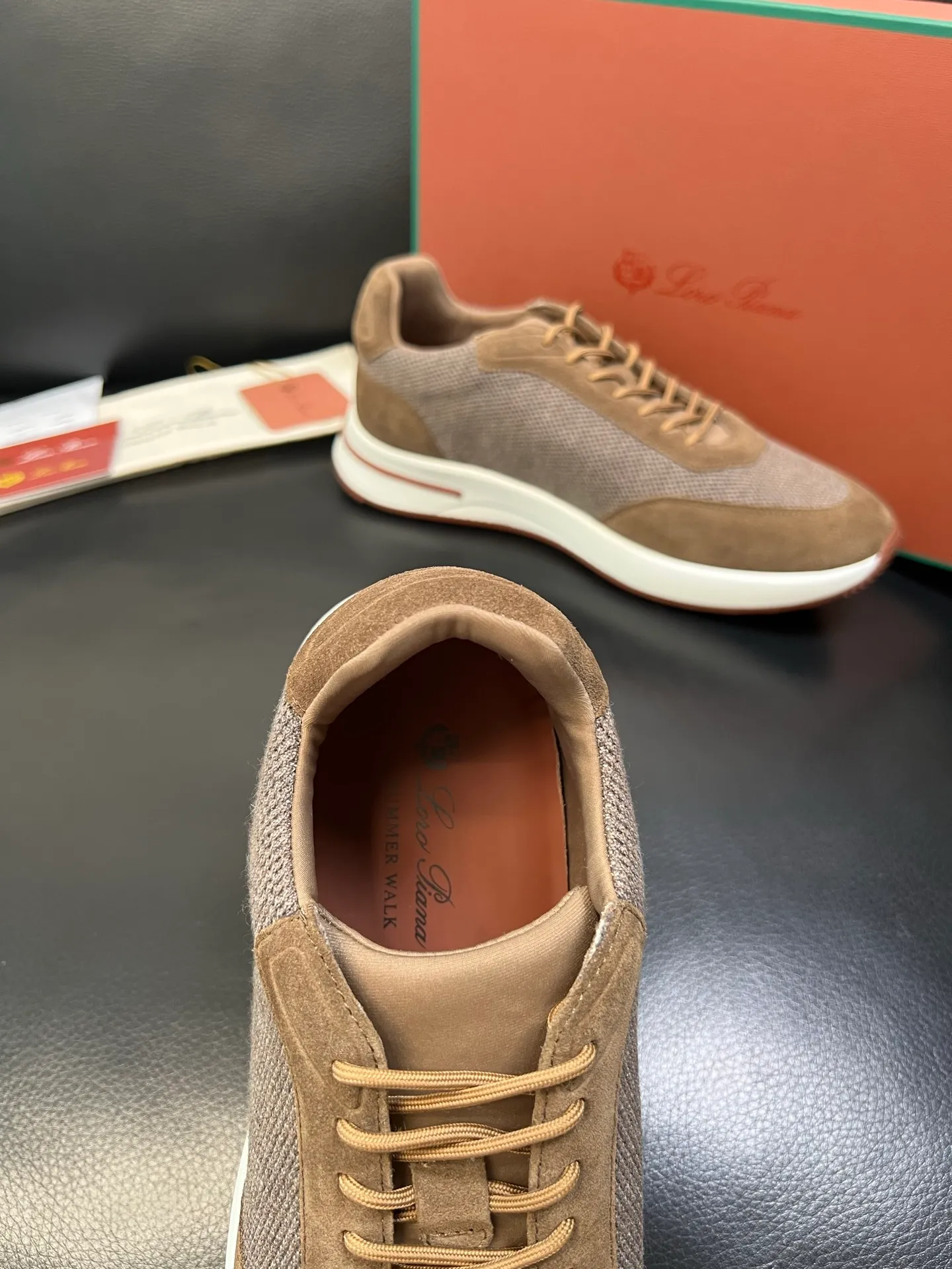 Men's shoes 💰740 Loro Men's shoes 💰iana High-quality top crafts Noyo Piana New product counter synchronized with original factory configuration, uppers imported from Italy cowhide fabric, high-quality splicing technology, soles: original soles specially provided by the original factory, exclusive movable molded soles super comfortable, original factory and single goods, welcome to compare, code number 39-44 (order 38 45 46)